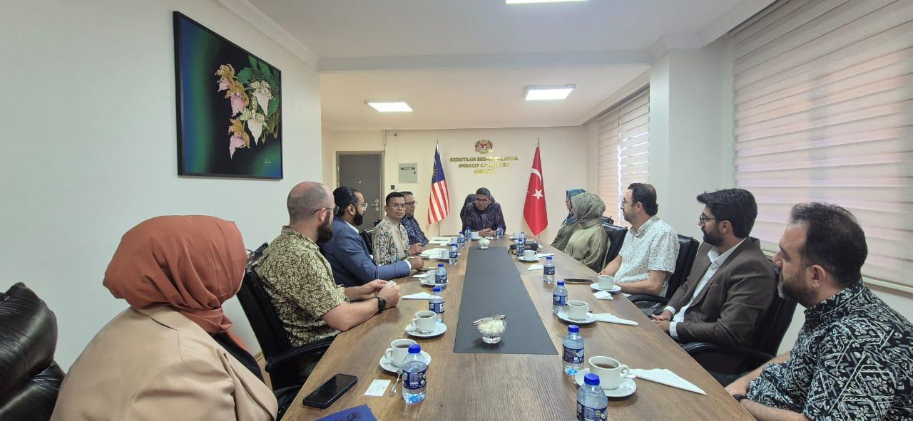 Malezya'nın Ankara Büyükelçisi Sayın Adlan Mohd Shafeek’e Nezaket Ziyareti